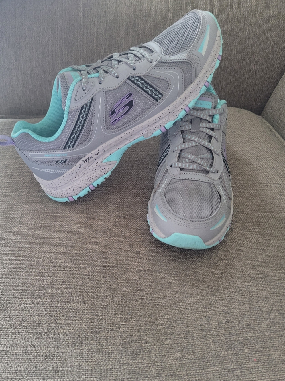 Skechers Women’s Hillcrest Walking Sneakers Size 10